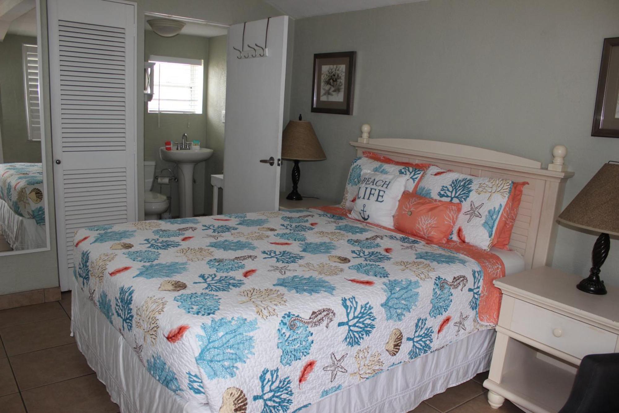 Shoreline Suites & Cabana Cottages - Beachfront Daytona Beach Pokoj fotografie