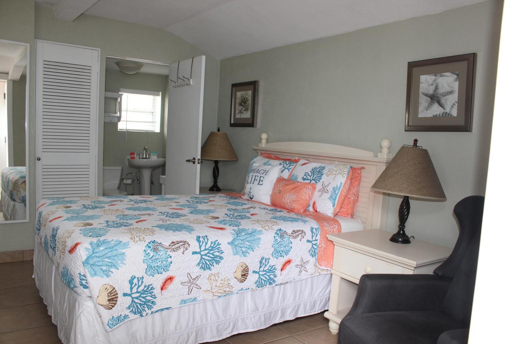 Shoreline Suites & Cabana Cottages - Beachfront Daytona Beach Pokoj fotografie