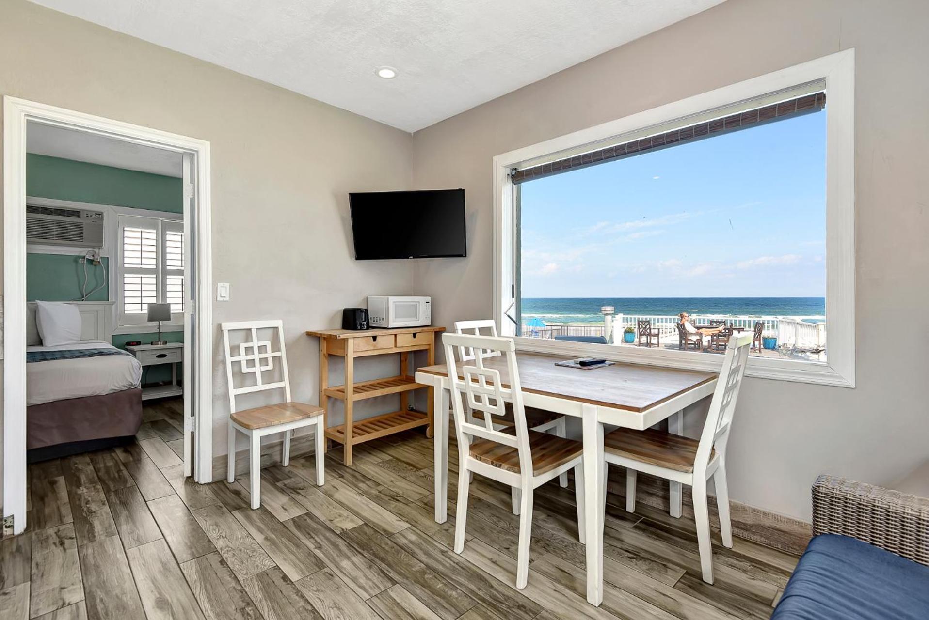 Shoreline Suites & Cabana Cottages - Beachfront Daytona Beach Exteriér fotografie
