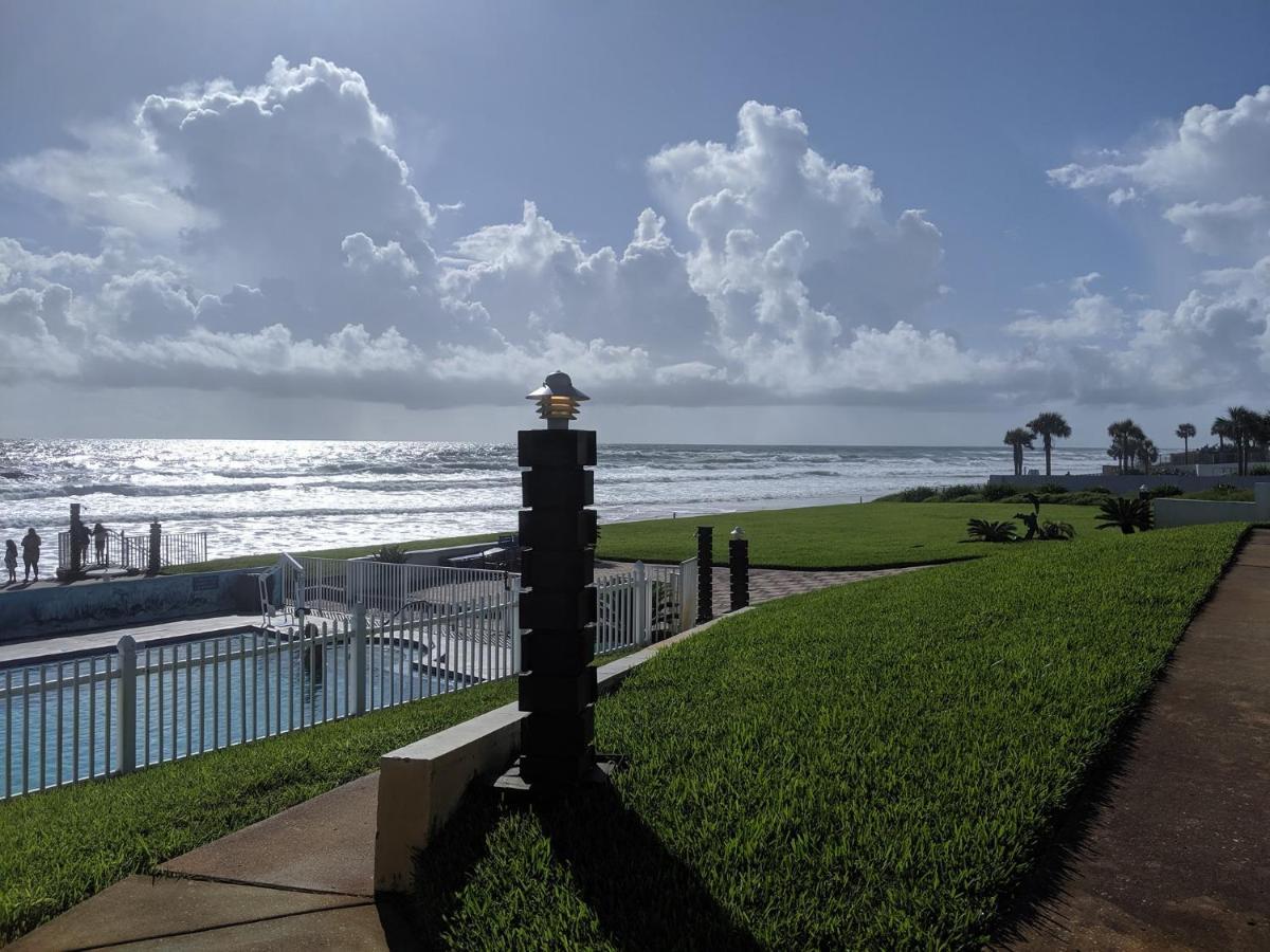 Shoreline Suites & Cabana Cottages - Beachfront Daytona Beach Exteriér fotografie